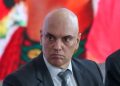 Alexandre de Moraes, do STF, nega desbloqueio do X e ressalta que faltam exigências judiciais a serem cumpridas, inclusive pagamento de multas