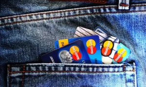 Cartão de crédito - Endividamento das famílias - TheDigitalWay - Pixabay