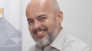Especialistas destacam a importância da retenção de clientes para o crescimento sustentável.