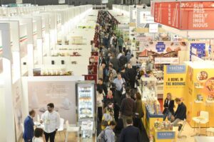 Grupo Damezza apresenta novidades na SIAL Paris 2024, incluindo biscoitos, wafers e massas inovadoras.