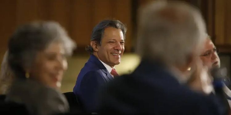 Haddad justifica por que autorizou novos gastos em meio a alerta do TCU sobre risco de não cumprimento da meta fiscal para 2024