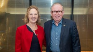Ricardo Cavalcante e Embaixadora da Austrália discutem economia entre Ceará e Austrália