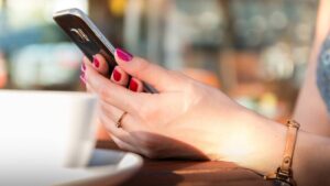 Nubank se manifesta após milhares de clientes relatarem problemas de acesso ao app