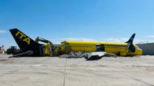 Airbus A320 da Itapemirim sendo desmontados nos EUA.