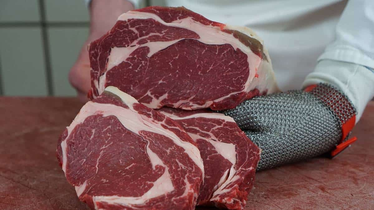 Carne bovina deve sofrer aumentos de preços até o fim do ano, prevê analista. Churrasco ficará mais caro