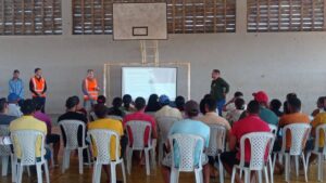 Comunidade de Jaguaruana participa de evento sobre a obra do Complexo Solar Arapuá