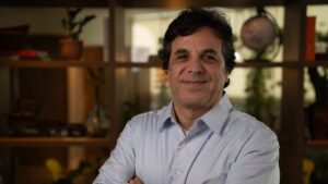 Rodrigo Mello, CEO da Kroma Energia afirma que construção de complexo solar Arapuá impulsiona geração de empregos na região de Jaguaruana