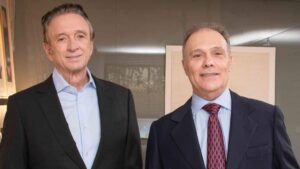 Erivaldo Arrais e José Carlos Pontes, sócios e dirigentes do Grupo Marquise, celebram mais uma conquista de sua corporação. Marquise Infraestrutura