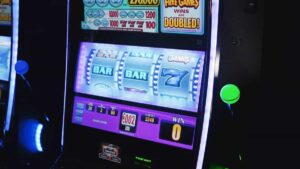 Imagem de um slot, jogo caça-níquel, um dos jogos online que vai requisitar o reconhecimento facial para apostadores