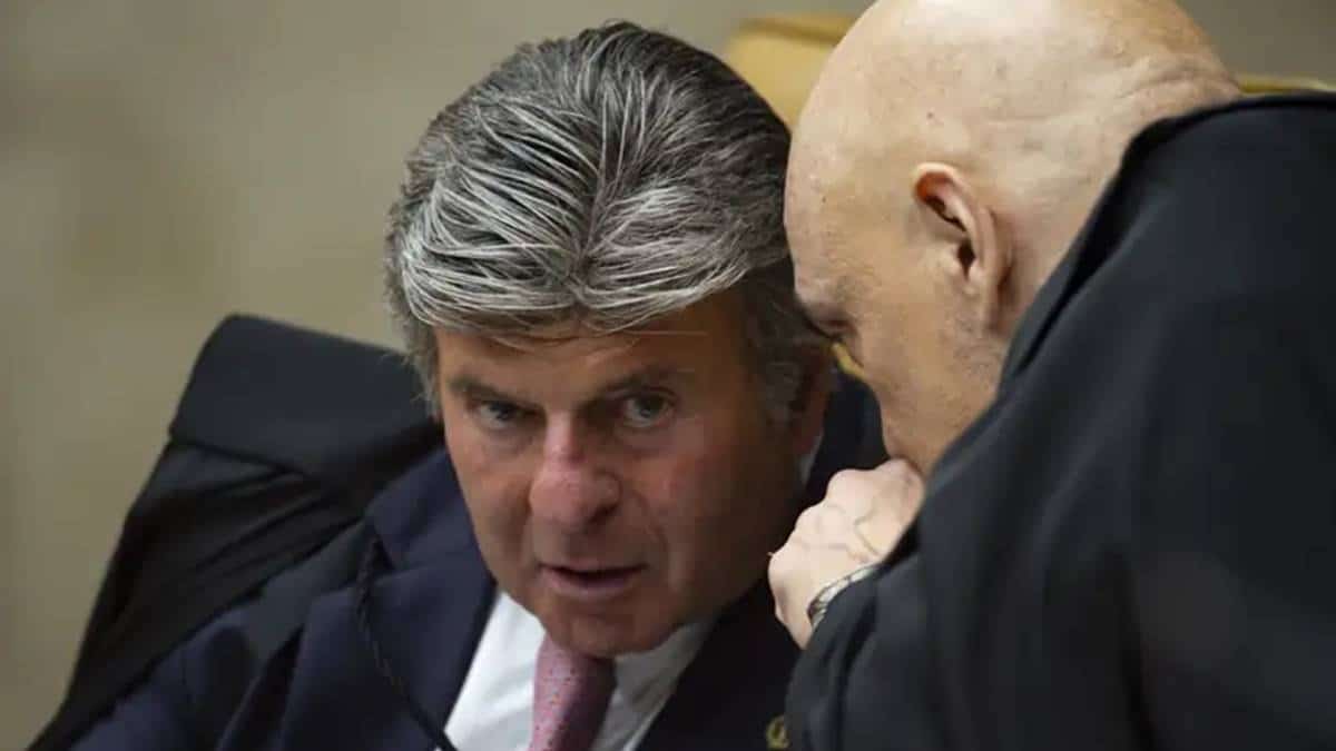 Luiz Fux, ministro do STF que está no centro da imagem, suspende trecho da Lei das Apostas que proibia que empresas explorassem loterias em mais de um estado
