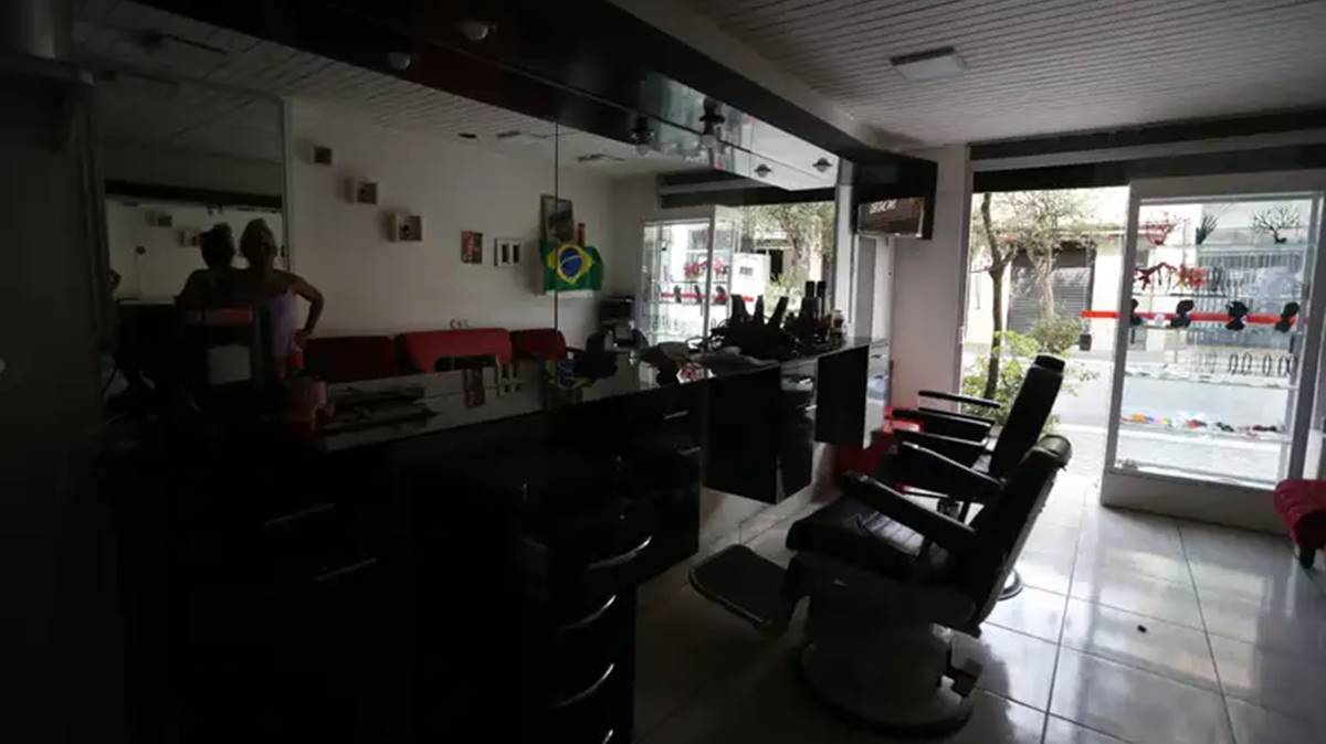 São Paulo volta a registrar apagão, com mais de 24 mil imóveis sem energia na Grande São Paulo