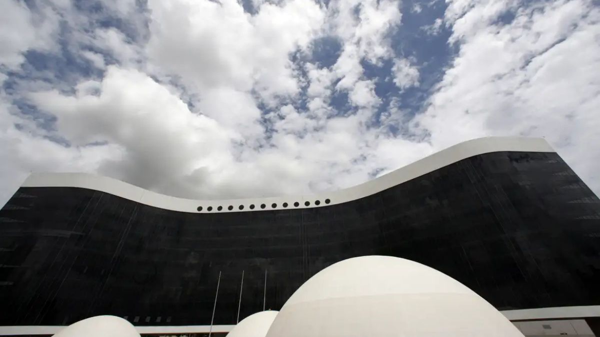 Imagem da fachada do TSE para ilustrar a matéria sobre as eleições do segundo turno.