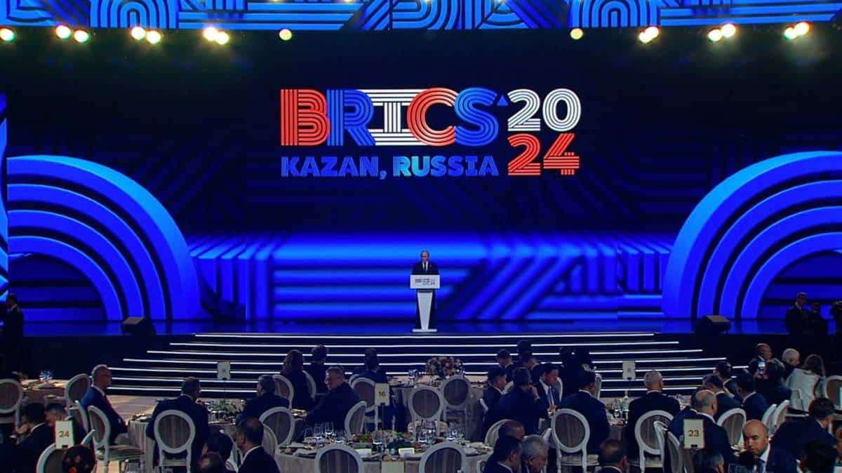 Vladimir Putin, presidente da Rússia, durante evento do Brics, que fará convite a 13 países para ingressar no bloco