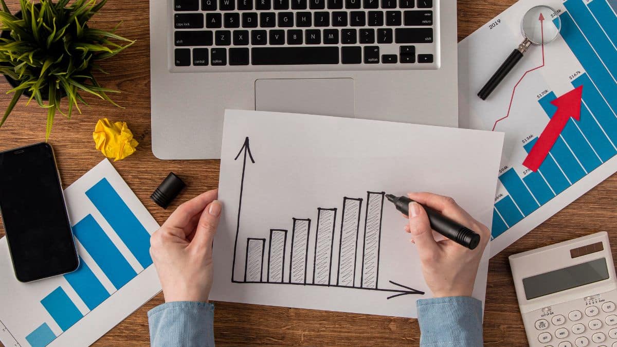 Gráfico que mostra projeção de crescimento para o mercado de trabalho.