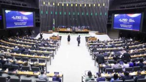 Foto de vista superior do Congresso Nacional. Deputados já somam 193 que assinaram PEC da escala 6x1