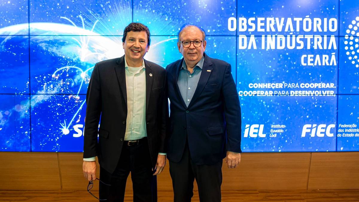 Floriano Pesaro, diretor da ApexBrasil, e Ricardo Cavalcante, presidente da FIEC