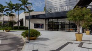 A Iguatemi registrou lucro de R$ 399,4 milhões em 2024, alta de 31,1%. Com receita de R$ 1,32 bilhão, atingiu taxa de ocupação de 97,7%.