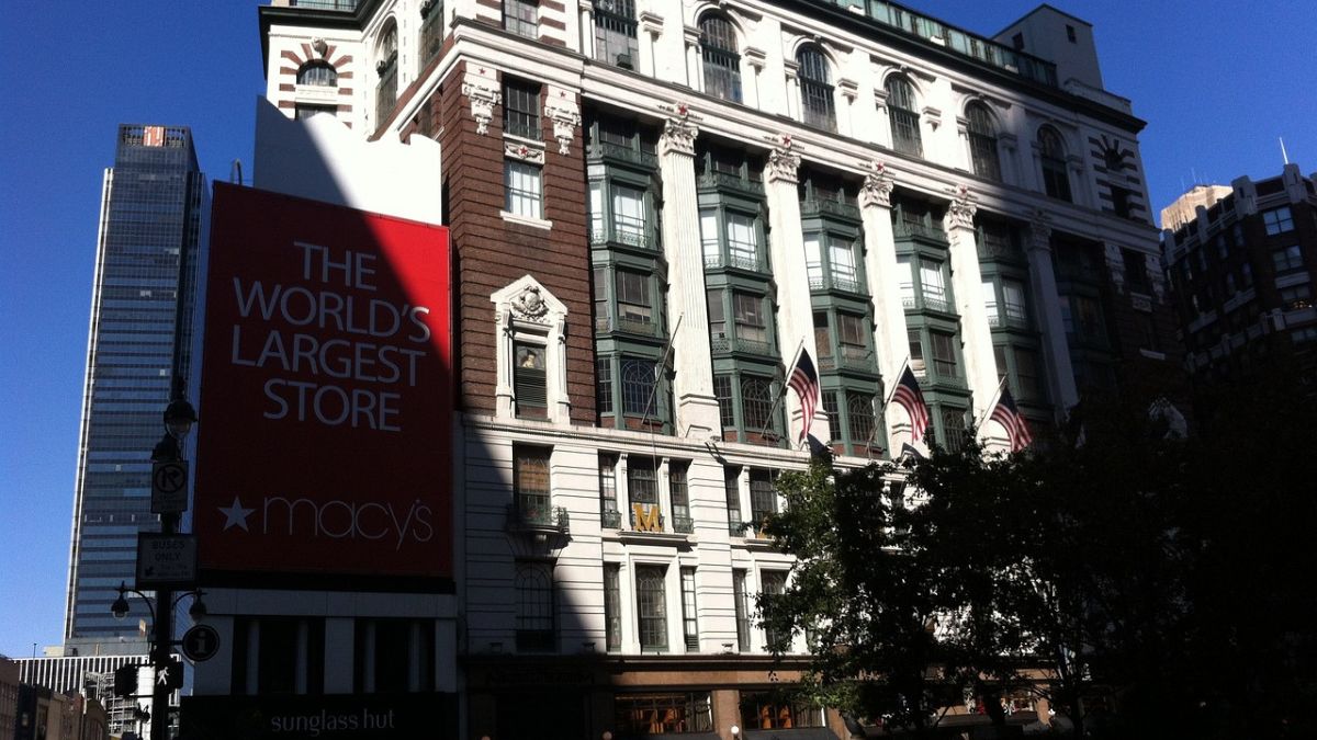 Imagem de uma loja da Macy's para ilustrar uma matéria jornalística sobre a fraude contábil da empresa americana.