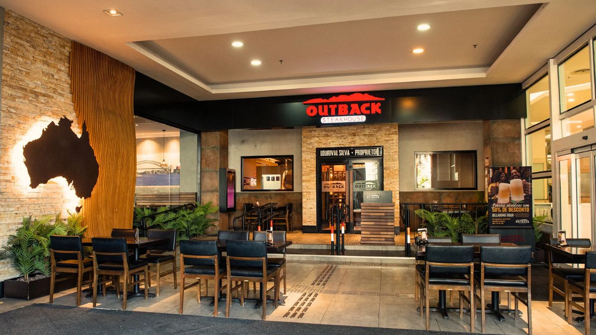 Loja do Outback em shopping de São Paulo. Rede será controlada pelo Vinci Partners.