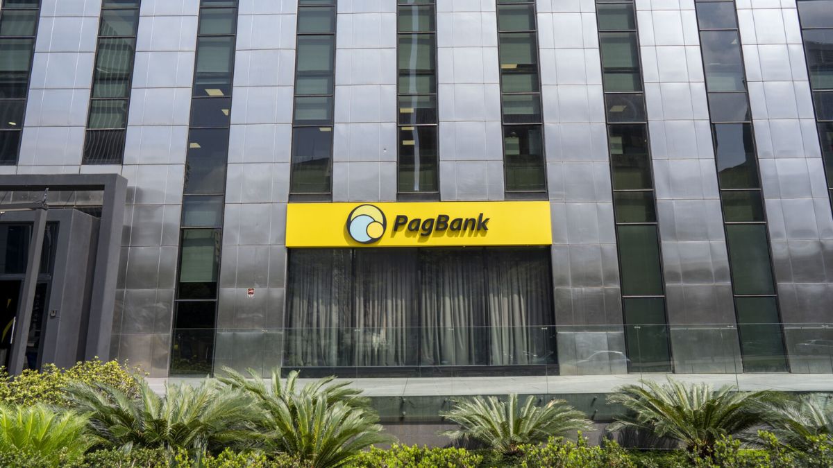 Foto da fachada da sede da Pagbank, em São Paulo, que comemora lucro no 3T24.