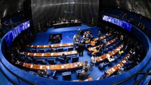 Imagem de cima da sala de votação do Senado, que define novas regras para as emendas parlamentares.