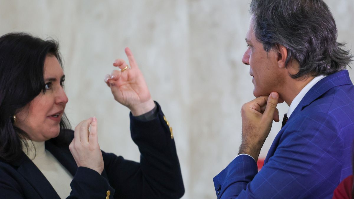 Dois ministros do governo federal conversam sobre estratégias econômicas para o equilíbrio fiscal em 2024.
