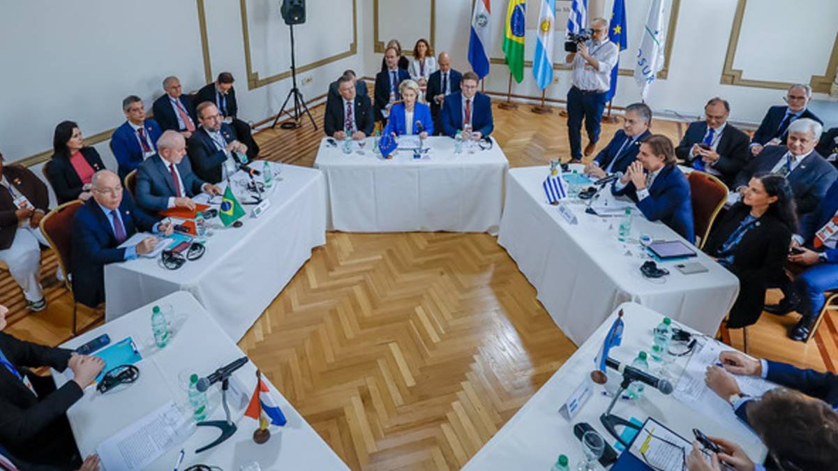 Na foto, líderes de países da América do Sul e da Europa, para selar acordo UE/Mercosul