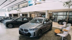 Na imagem um carro de luxo da BMW. Produto da Automob, que teve alta nas ações em dia de estreia na B3