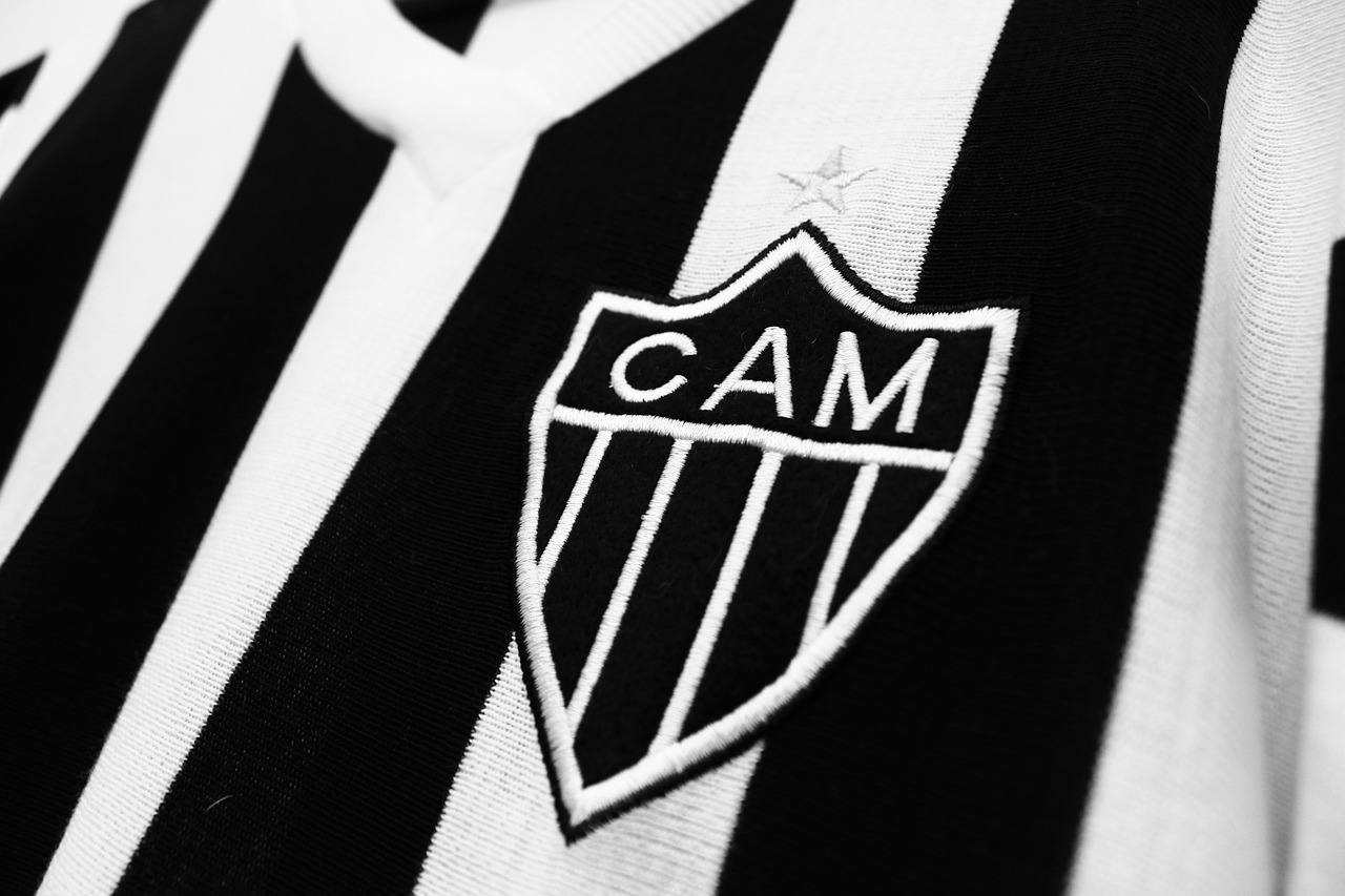 Imagem da camisa do time de futebol, Atlético Mineiro para ilustrar uma matéria jornalística.