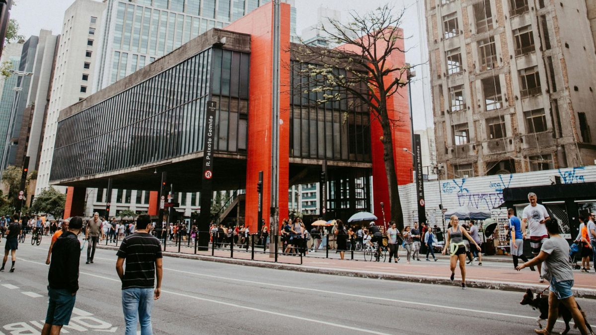 Descubra as cidades mais caras do Brasil e como o custo de vida pode impactar sua decisão de morar, investir ou trabalhar nesses locais.