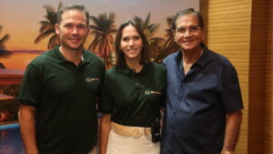 Beto Studart ao lado de dirigentes da BSPAR no evento de lançamento do BS Botanic, destacando o empreendimento no Eusébio.