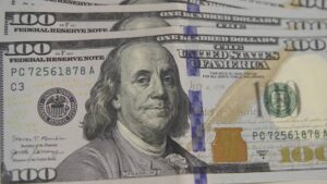 Imagem de dólares. Dívida dos EUA chegará ao limite, diz secretária do Tesouro Americano