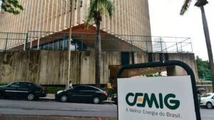 Na imagem, prédio onde funciona a Cemig, que anunciou investimento de quase R$ 40 bi de 2025 a 2029