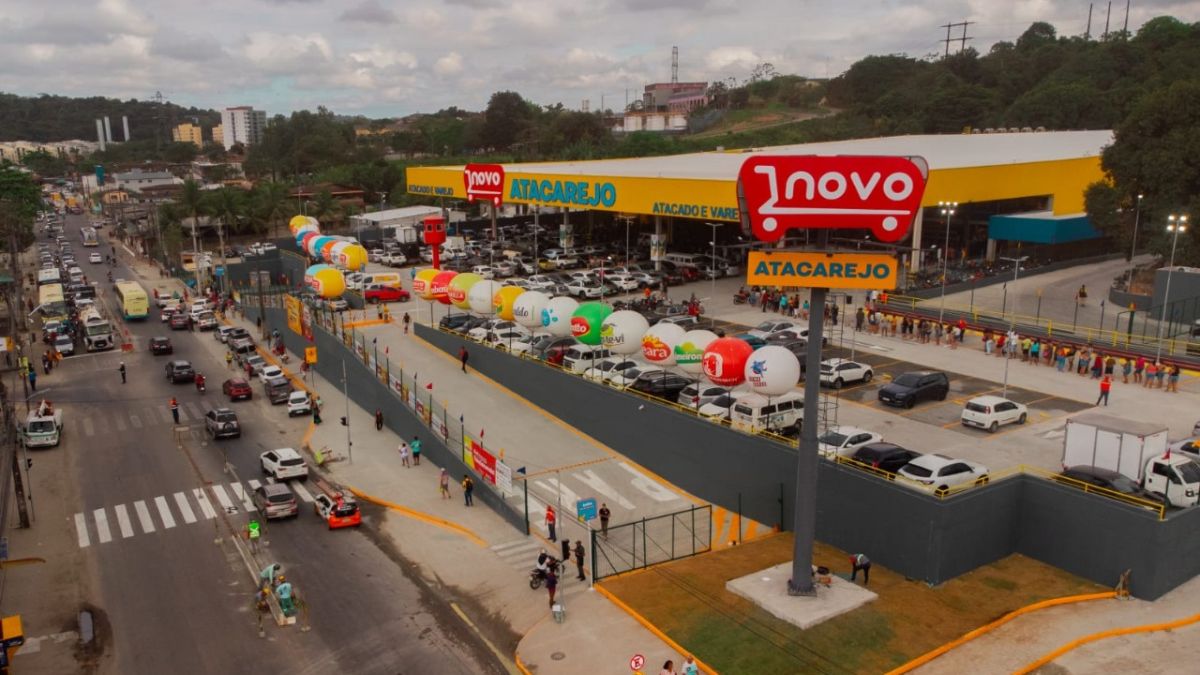 Imagem do Novo Atacarejo para ilustrar uma matéria jornalística sobre a compra da rede pela Grupo Mateus.