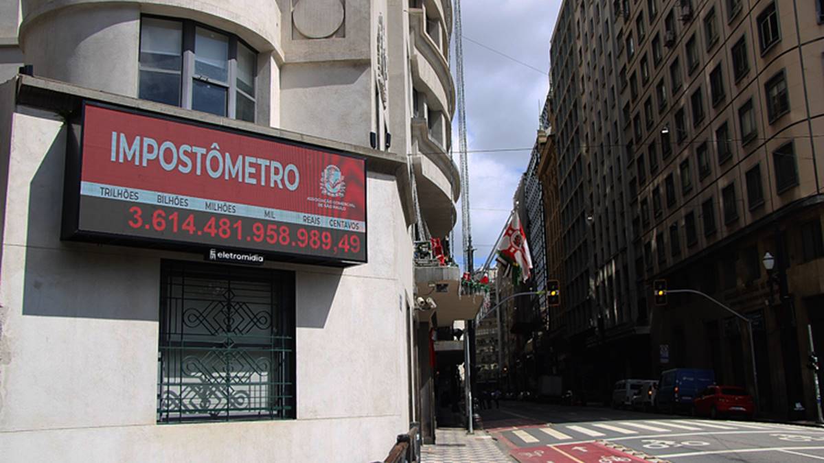 Imagem do Impostômetro, localizado no centro de São Paulo. Recorde do Impostômetro em São Paulo, que passa de 3,6 trilhões