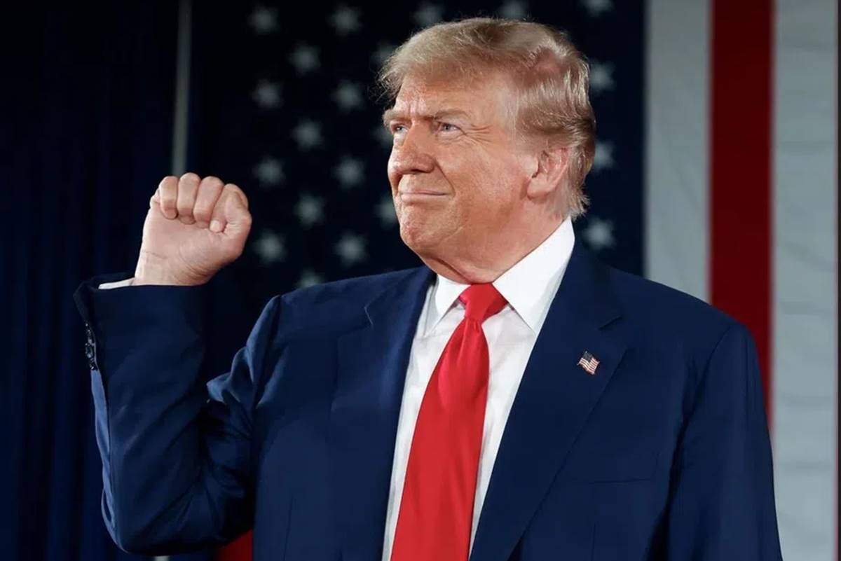 Trump , em destaque na imagem,,deve promover saída da OMS de forma imediata