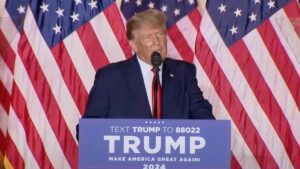 Na imagem Donald Trump em meio a discurso de campanha. O eleito se manifestou sobre taxação de produtos brasileiros