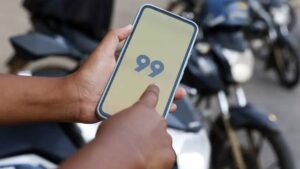 99 mototáxi segue proibida de prestar serviço a passageiros