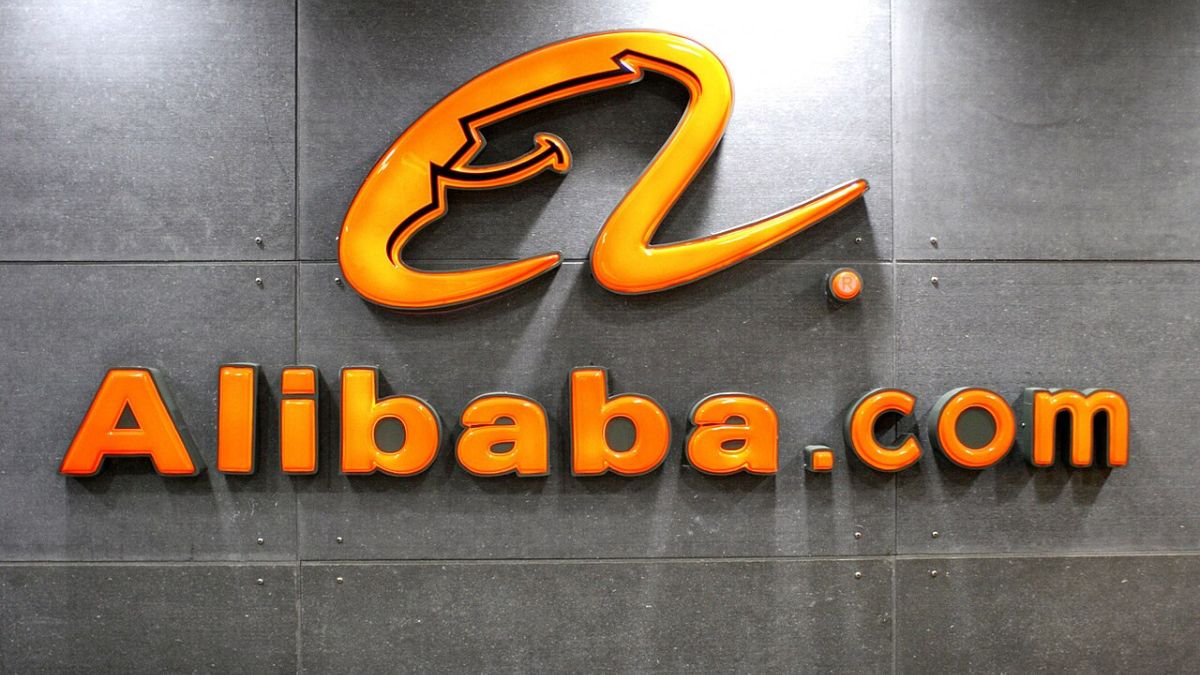 Alibaba Cloud inteligência artificial afirma que Qwen 2.5 Max supera DeepSeek e reforça sua liderança na corrida tecnológica.