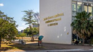 Imagem da sede do Mdic na Esplanada dos Ministérios. Déficit comercial do Brasil com EUA evitará sanções de Trump, aposta Mdic