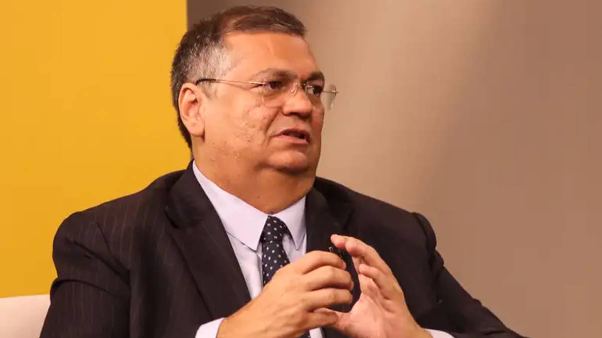 Imagem de Flávio Dino, à época ministro da Justiça, em dezembro de 2023. Dino autoriza pagamento de emendas a entidades de pesquisa