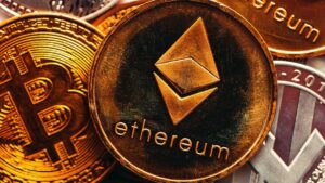 Imagem das duas principais criptomoedas. Ethereum pode superar Bitcoin, preveem analistas