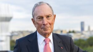 Imagem do multibilionário Michael Bloomberg. Financiamento da Bloomberg substituirá governo americano após Trump sair do Acordo de Paris