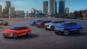 General Motors reporta prejuízo de US$ 2,96 bi, mas supera previsões de mercado com alta no lucro operacional e crescimento de receita.