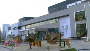 A Globo oficializou contrato de cinco anos com a Liga Forte União, garantindo a transmissão dos jogos do Brasileirão e ampliando sua cobertura do torneio.