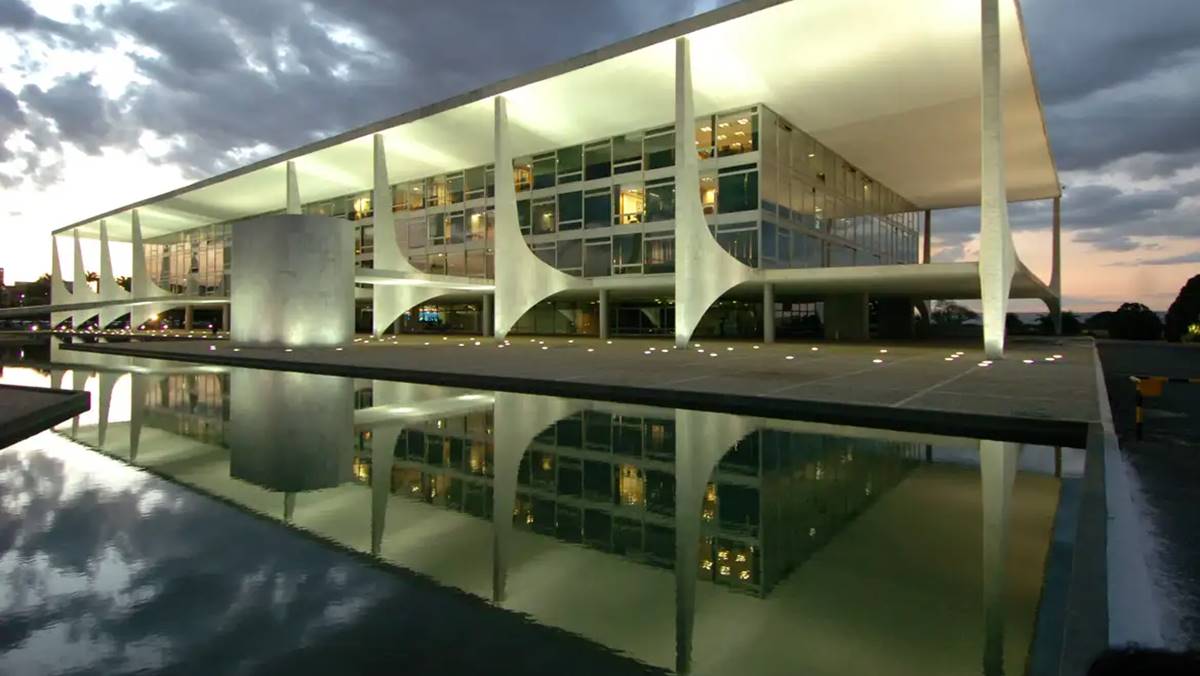 Imagem do Palácio do Planalto. Governo estipula prazo de resposta da Meta