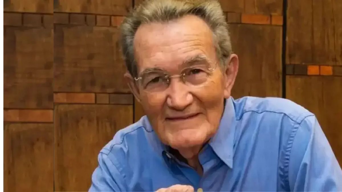 Léo Batista morreu aos 92 anos. Jornalista esportivo marcou a TV brasileira e acumulou uma carreira de sete décadas. Saiba mais sobre seu legado.