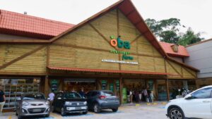 Oba Hortifruti destitui 11 diretores estatutários para se alinhar ao mercado. Empresa garante que operação e estratégia seguem inalteradas.