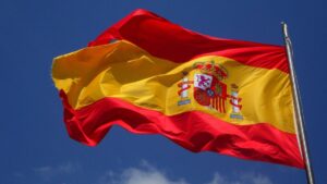 O PIB da Espanha subiu 0,8% no quarto trimestre de 2024, superando projeções. No acumulado do ano, a economia cresceu 3,2%.
