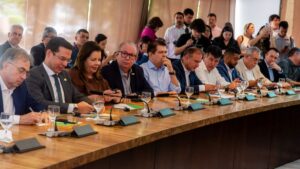 Ricardo Cavalcante destaca que a Transnordestina reduzirá custos e fortalecerá a competitividade da indústria cearense.
